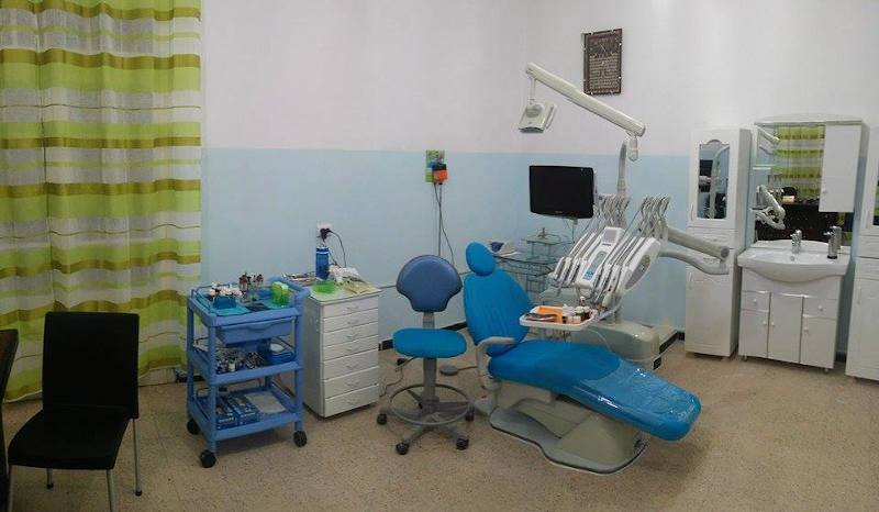 طب الأسنان: الدكتور بلبالي إدريس 
chirurgie dentaire: Dr. BEBALI Idriss - Laghouat